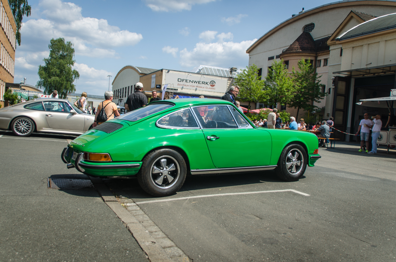 Illustration for article titled Photodump: A classic Porsche car meet.